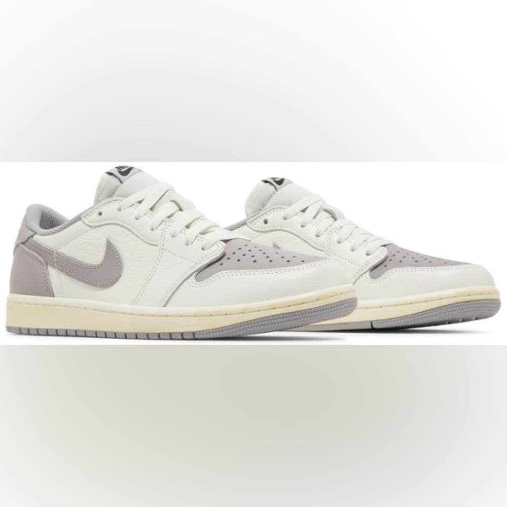 Jordan 1 Retro Low OG "Atmosphere Grey" -13M